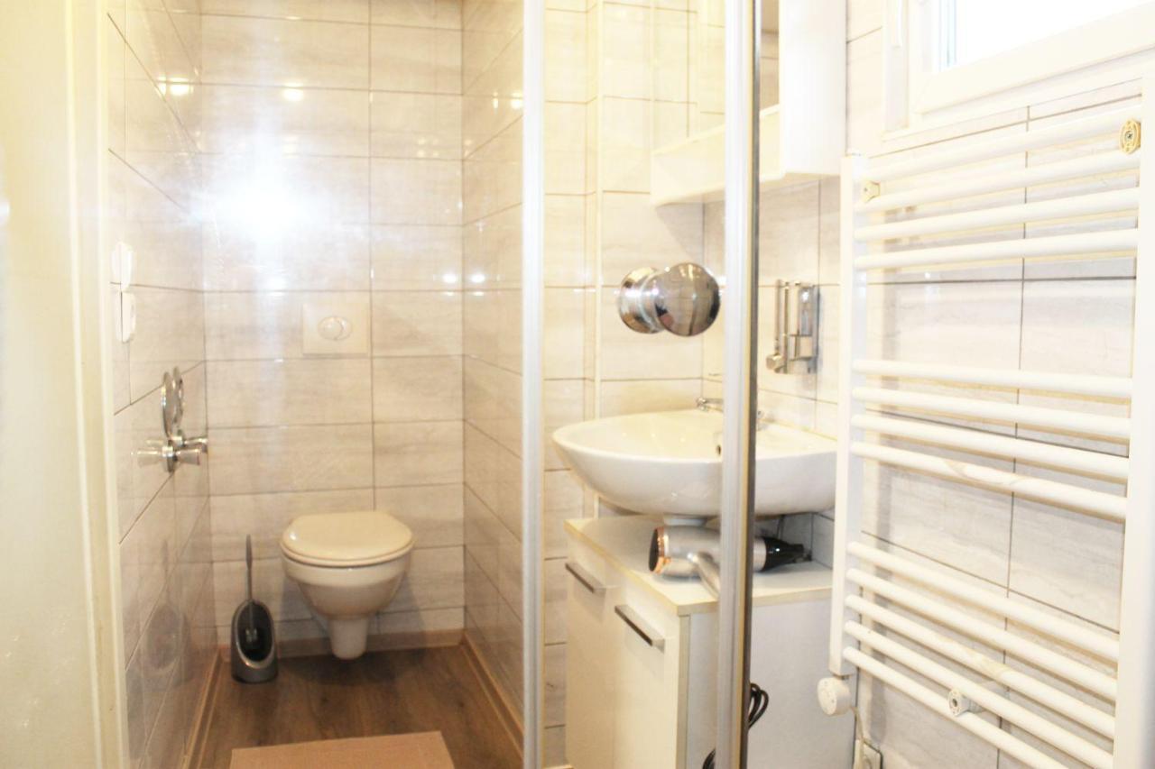 Fully Equipped Apartments Bonnigheim Kültér fotó